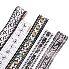 ������ճ��ˮ�׺��N����ײ�lԡ�Ҵɴu�����b�߅��̨�T���߅�N