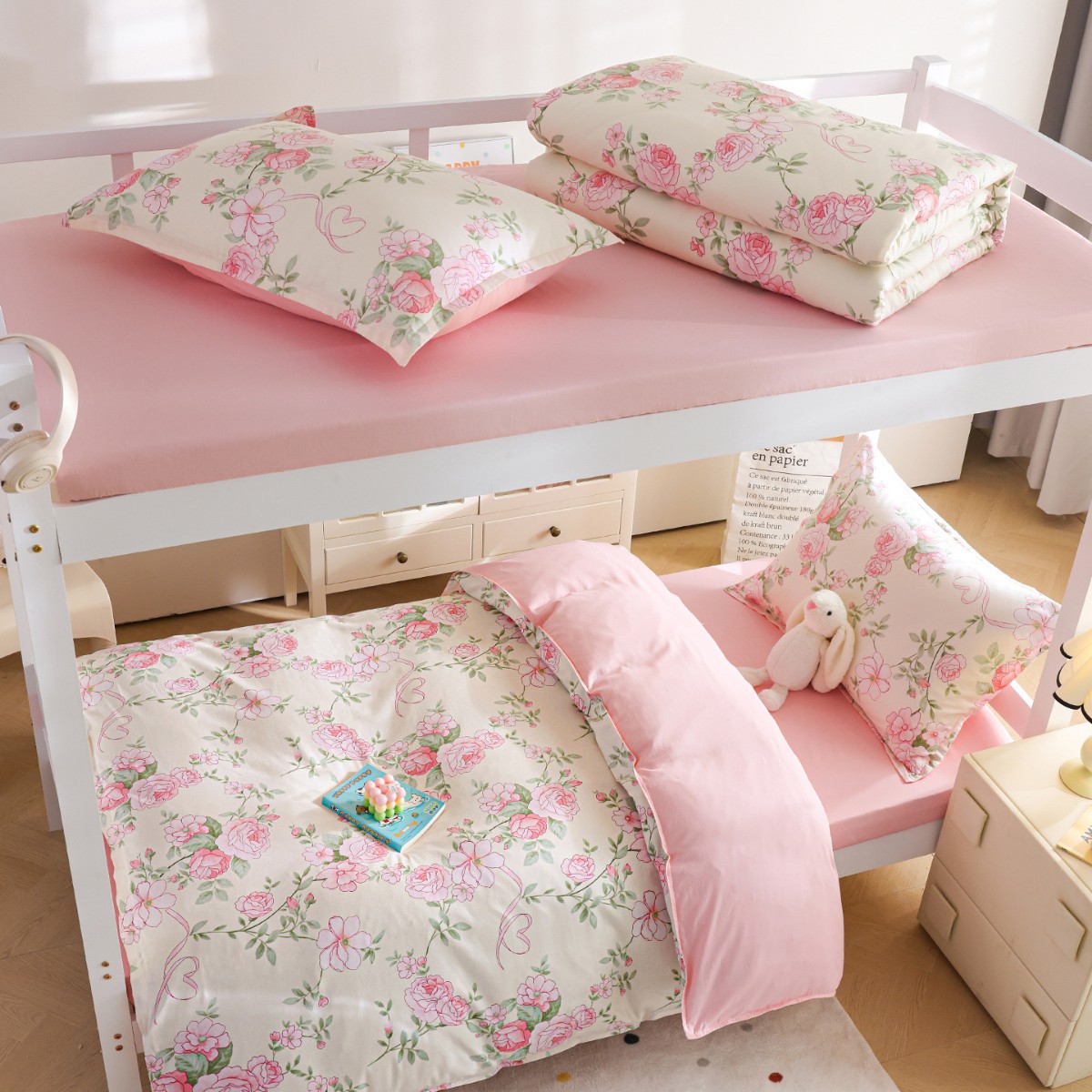 Dormitorio de estudiantes Algodón Algodón Juego de cama de tres piezas Sábanas Funda de edredón Juego de cuatro piezas Cama individual para niñas 90x200