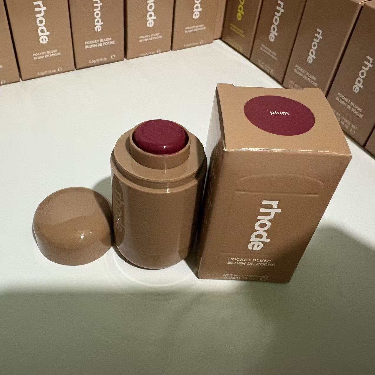 Rhode skin nuevo blush hailey piggy / freckle lips and mejillas blush