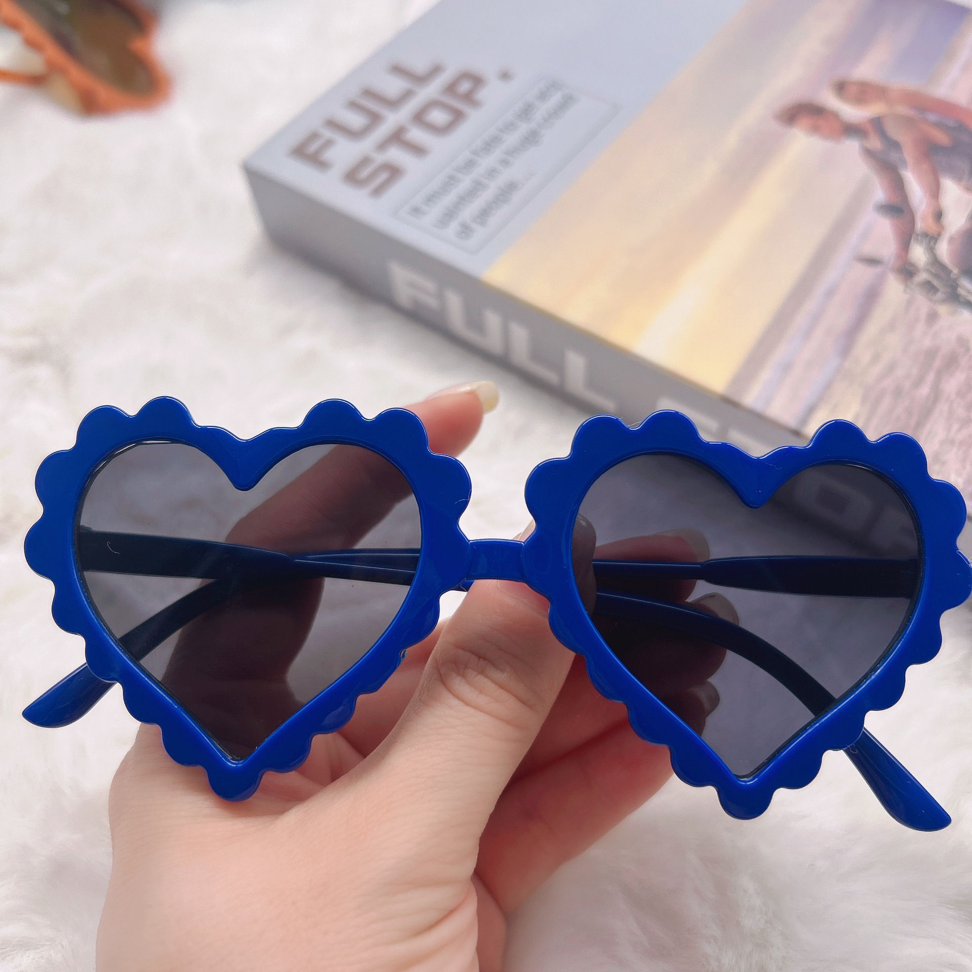 Gafas de sol infantiles con forma de corazón para niños y niñas, gafas de sol con protección UV, gafas infantiles con forma de corazón para niñas, gafas para niños pequeños