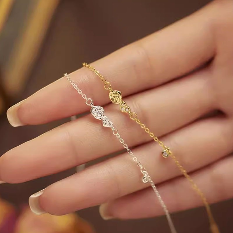 Rose Love Fine Bracelet Women's Exquisite Niche Light Luxury Girlfriend Gift Hand Jewelry 2024 New Gift