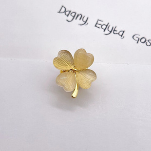 Clover collar pin cute Opal small brooch corsage women's elegant neckline decorative anti-exposure Thorn pin