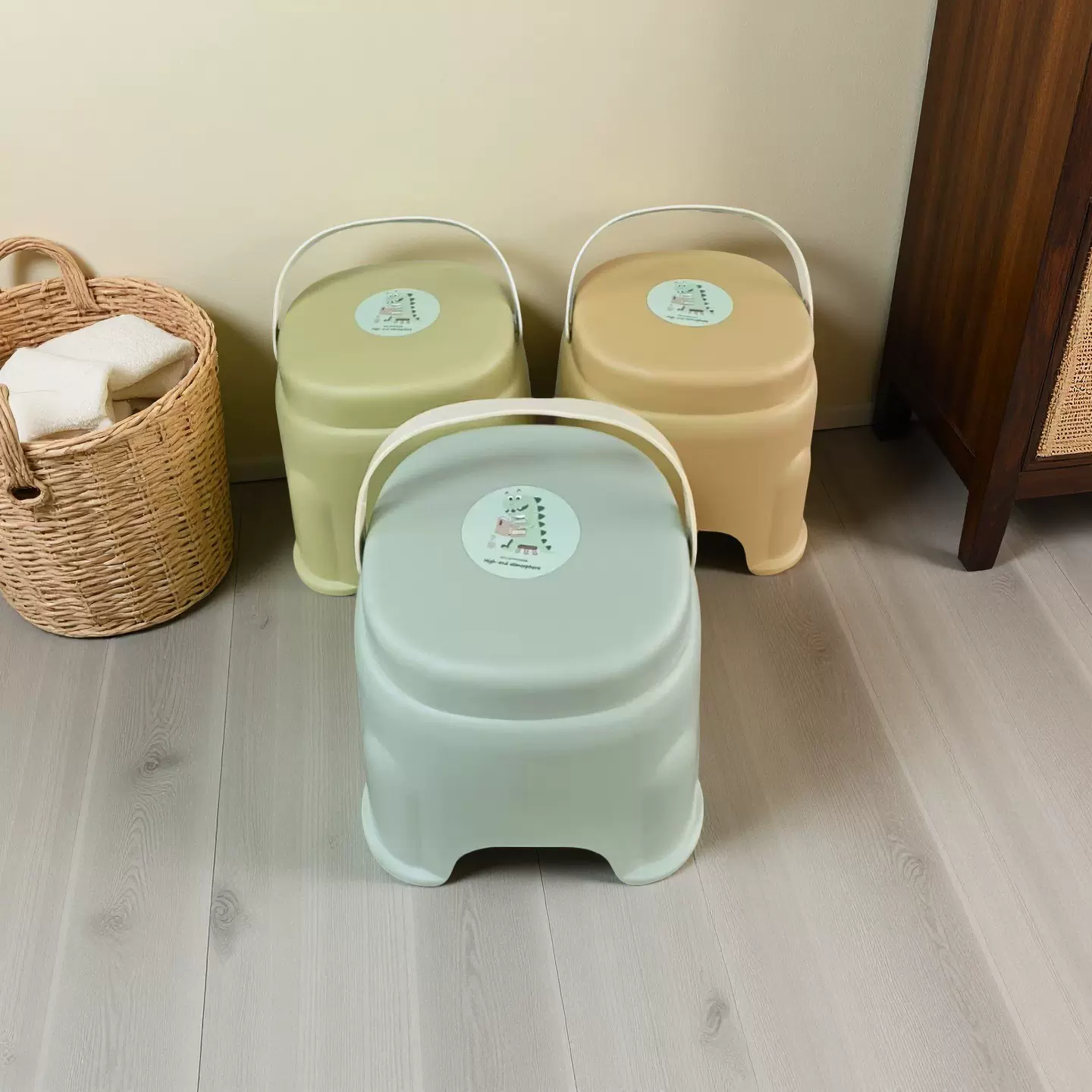 家用客厅塑料手提凳子方形矮凳塑料凳儿童成人换鞋凳批发便携收纳