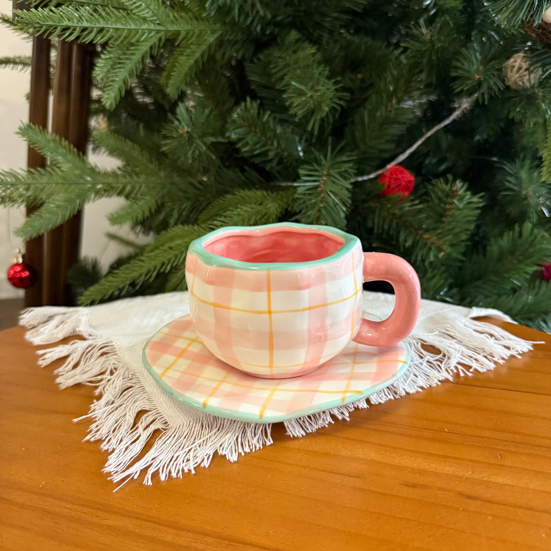 Tazas y platos de cerámica de flores retro de estilo coreano, tazas y platos de café irregular pellizcado a mano, tazas y platos de té de la tarde