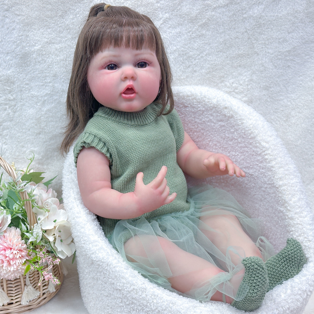 Muñeca pesada para niños pintados de 22 pulgadas de muñecas de regalo de juguetes caseros