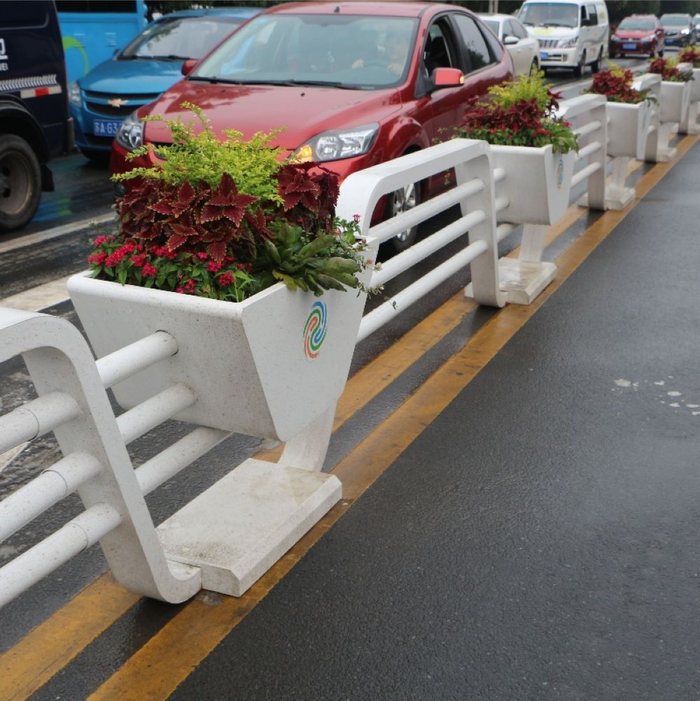 城市公路两侧花箱护栏中央隔离机非护栏市政道路隔离栏