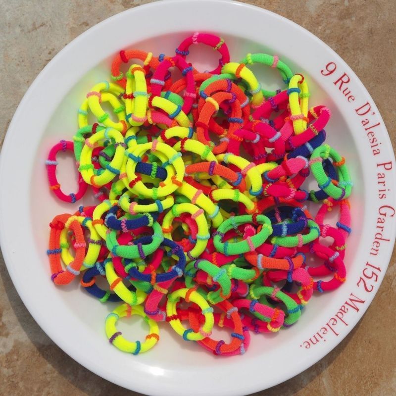 Pequeña banda de goma disponible negra para las mujeres, alta banda de goma elástico y durable, Banda del pelo, Banda del pelo para las muchachas