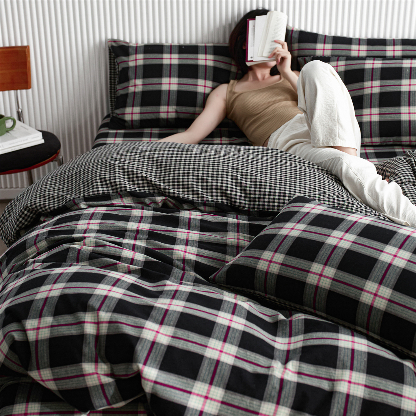 Ensemble de literie quatre pièces en pur coton lavé à carreaux vintage, housse de couette et drap-housse, pour lit simple en dortoir étudiant._voghion.com