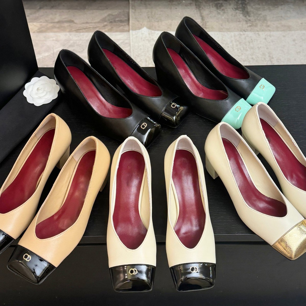 Qadın kvadrat burunlu qalın dabanlı ayaqqabı, dəri