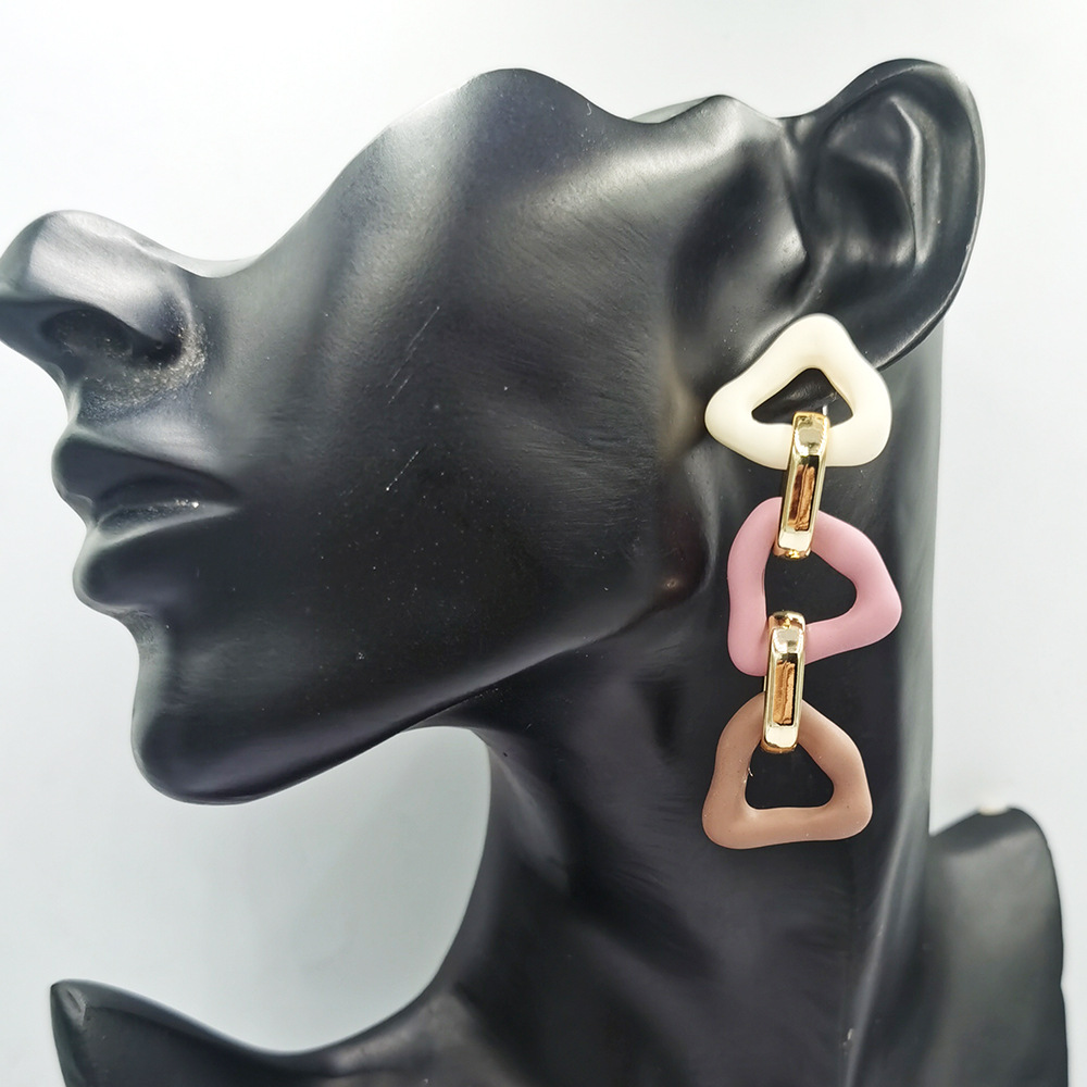 Geometric Chain Personality Long Tassel Earrings Spray Leather Earrings display picture 5