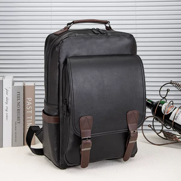 New Crazy Horse leather European and American hot selling retro men's backpack USB large capacity Men's computer backpack outdoor travel