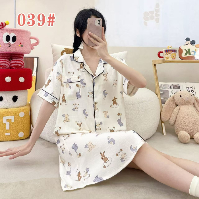 Pijama de verano de manga corta cardigan con solapa impresión de dibujos animados nubes de algodón dulce suelto medio largo vestido transfronterizo