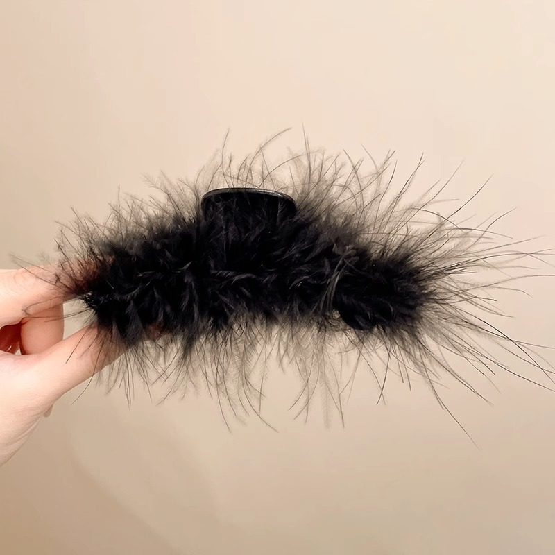 夏の新しいハイエンドオーストリッチぬいぐるみヘアクリップ女性のための大型サメクリップ黒羽グリッパー頭飾りクリップ|undefined