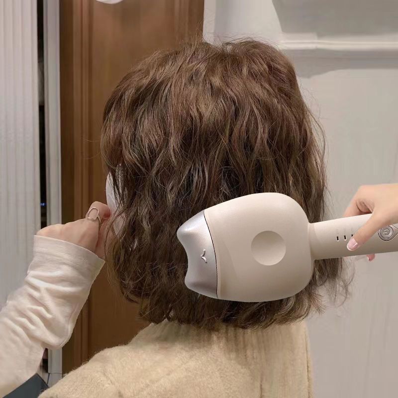 オムレツの髪巻き棒は持続的に定型化されています。|undefined
