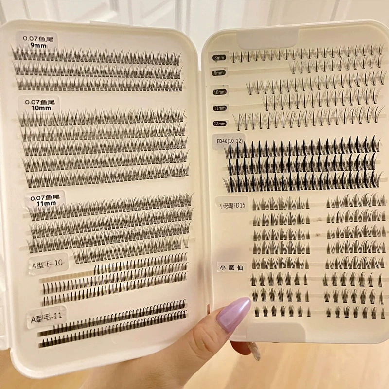 False Eyelash Storage Box, Capacious Portable Case with Multiple Compartments, Fits Clusters & Strips