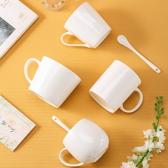 景徳鎮の家庭用純白カップのシンプルなマグカップの蓋付き陶磁器カップの骨付き磁器ミルクカップの創意的なコップ