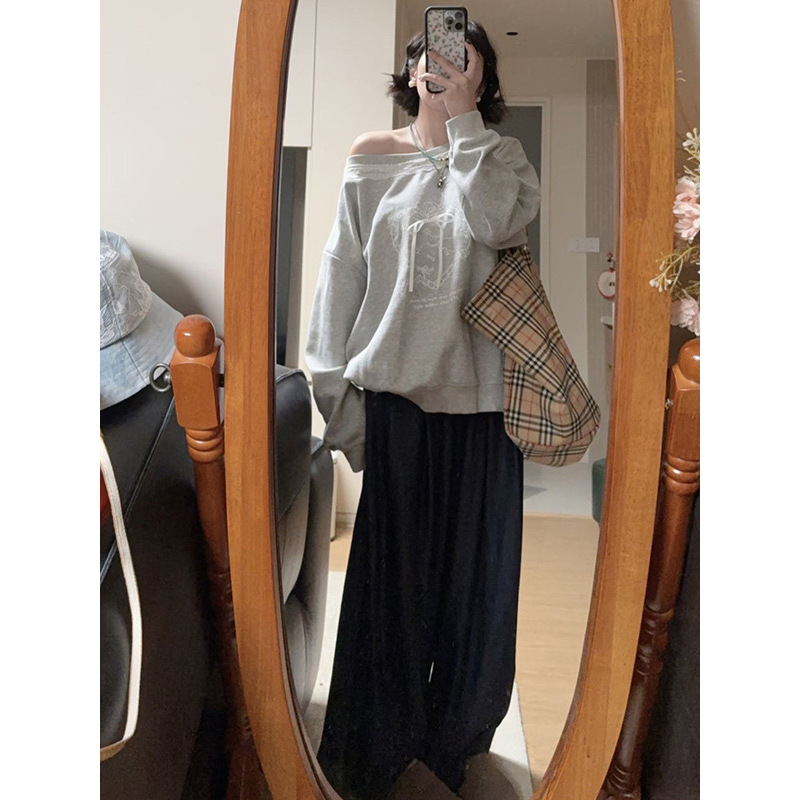 Lace-Trimmed Gray Off-Shoulder Sweatshirt for Women, New Autumn and Winter Style, High-End, Sweet, Slimming, and Figure-Flattering Top, Plus Size for Curvy Women Lace-Trimmed Gray Off-Shoulder Sweatshirt for Women, New Autumn and Winter Style, High-End, Sweet, Slimming, and Figure-Flattering Top, Plus Size for Curvy Women
