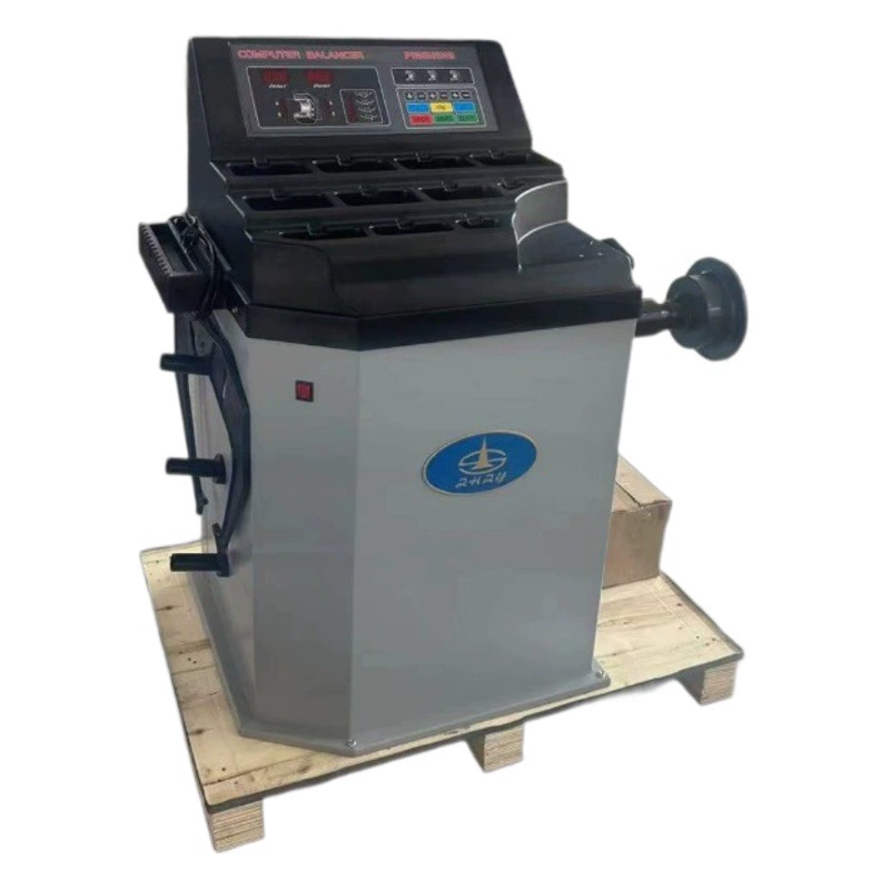 Спрей неправильного цвета на месте, чтобы справиться с FOSTAR-300M шинами серии Fushida War Eagle