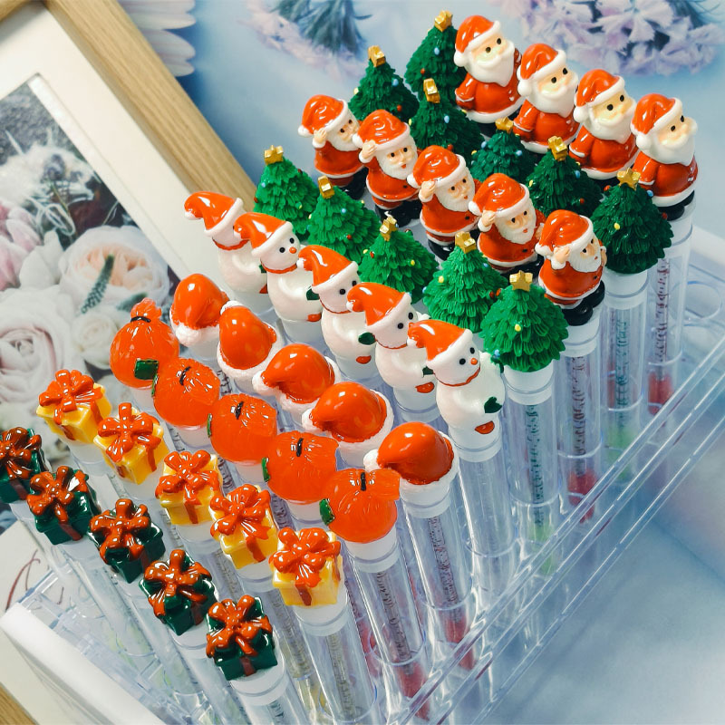 Christmas-themed eyelash extension brush, individual tube, disposable eyelash brush, spiral-shaped portable eyelash comb, makeup brush