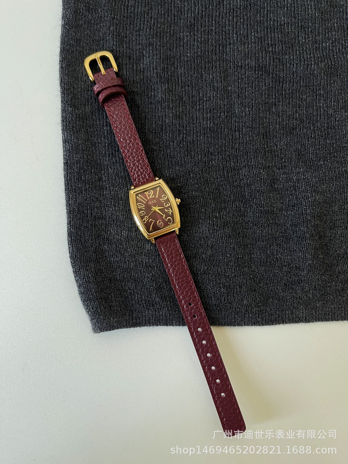 IEKEクロスボーダー小衆安可拉紅中古腕時計女性モデル個性軽豪華小型文字盤生放送プライベート女性時計