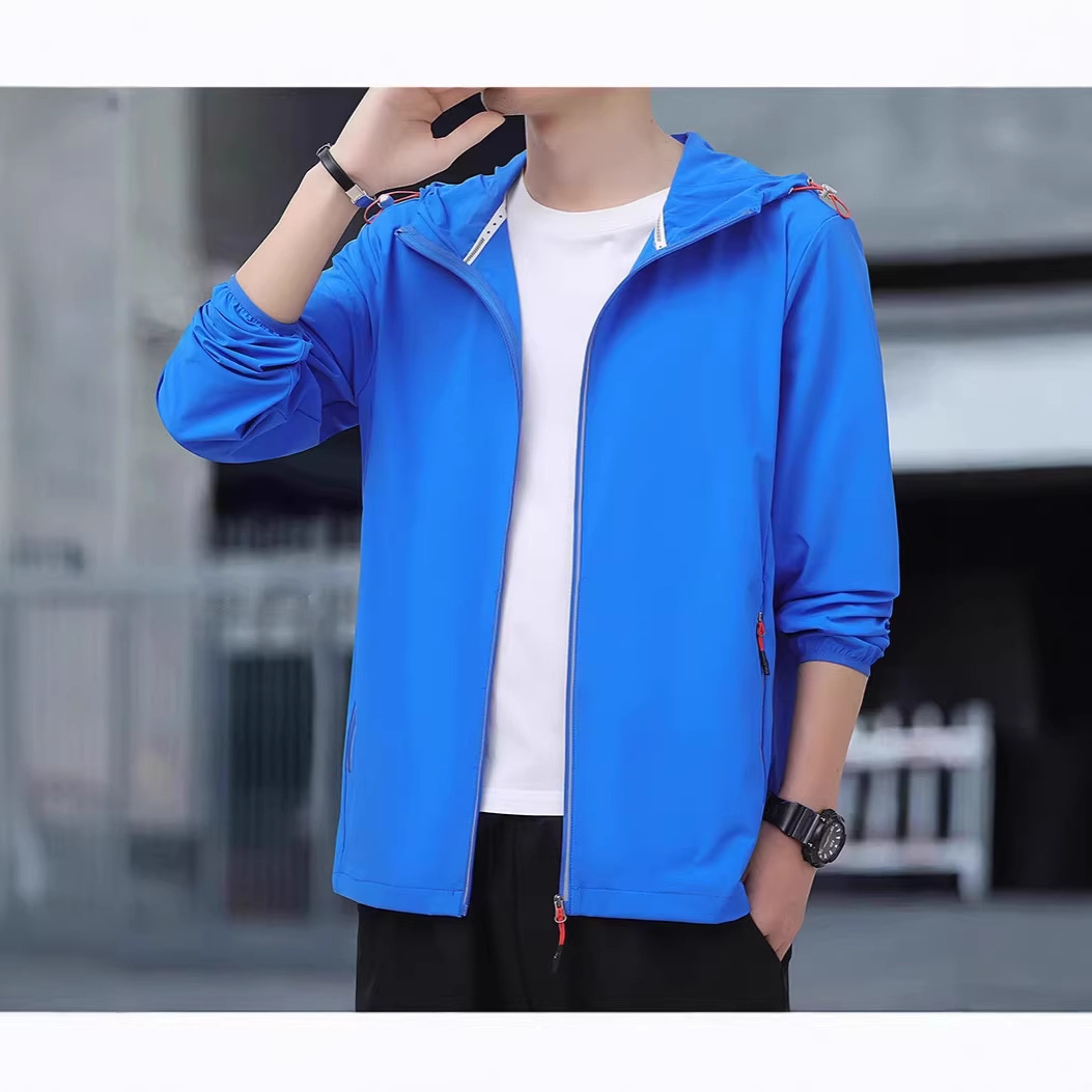 Lightweight outdoor ice silk sun protection clothing, casual men's spring and summer cool and breathable skin jacket, trendy hooded jacket.