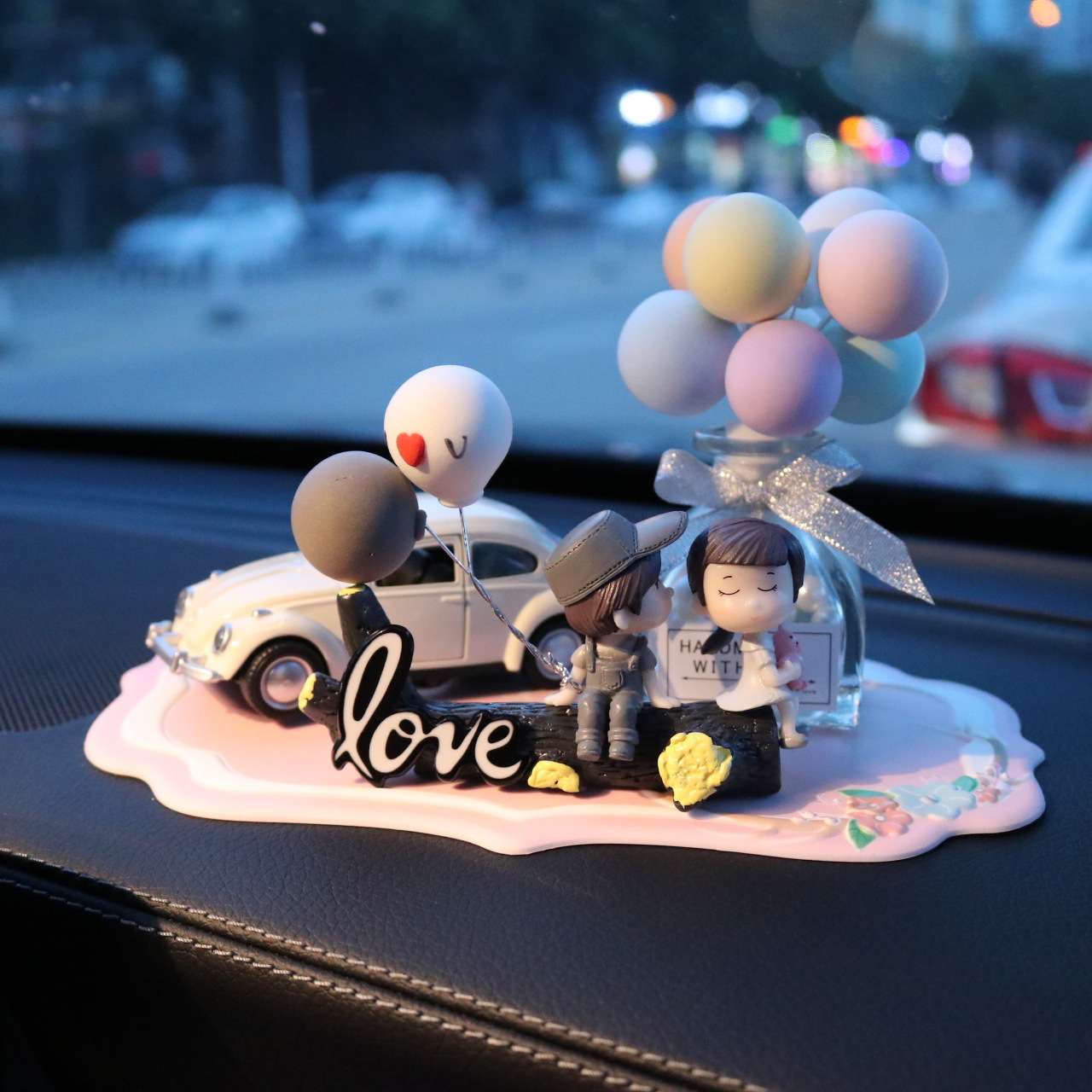 Decoración de coche decoración de interior de coche creativo pareja linda control central escenario de perfume mujer coche productos de aromaterapia