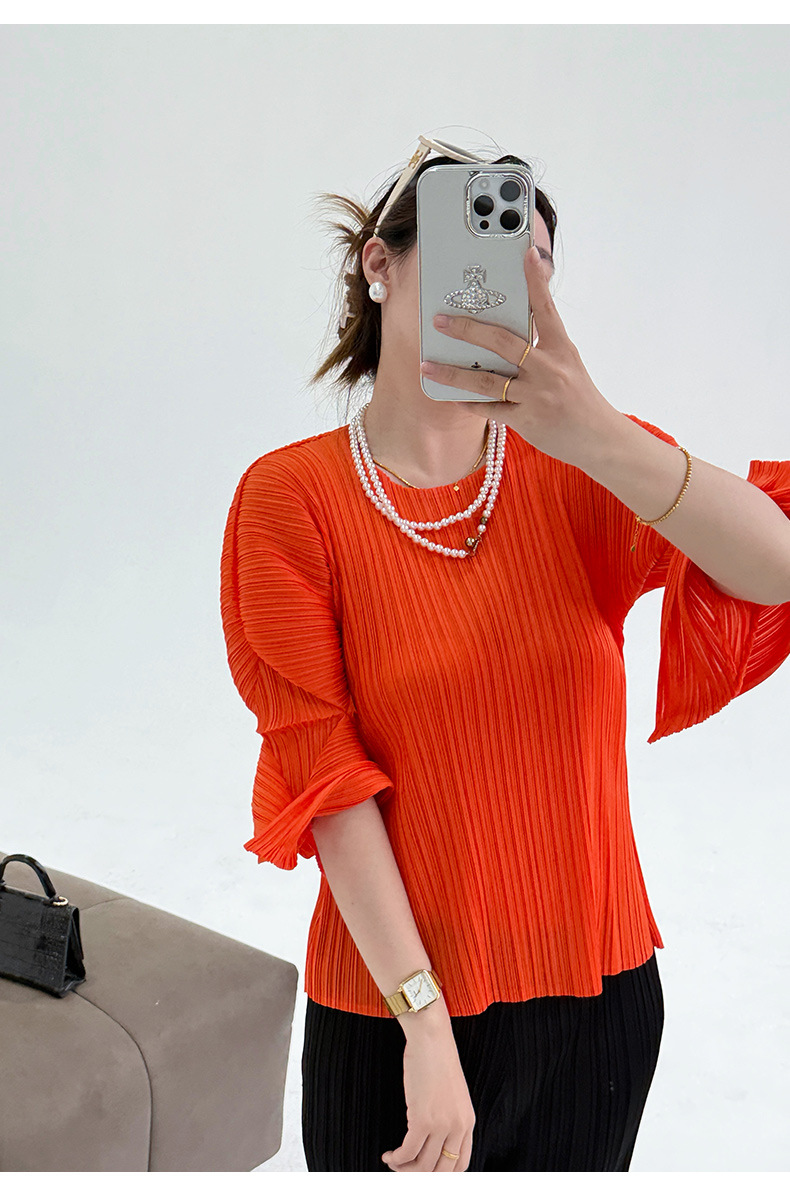Áo phông nữ cổ tròn ôm dáng dễ phối — Màu đen chi tiết 11