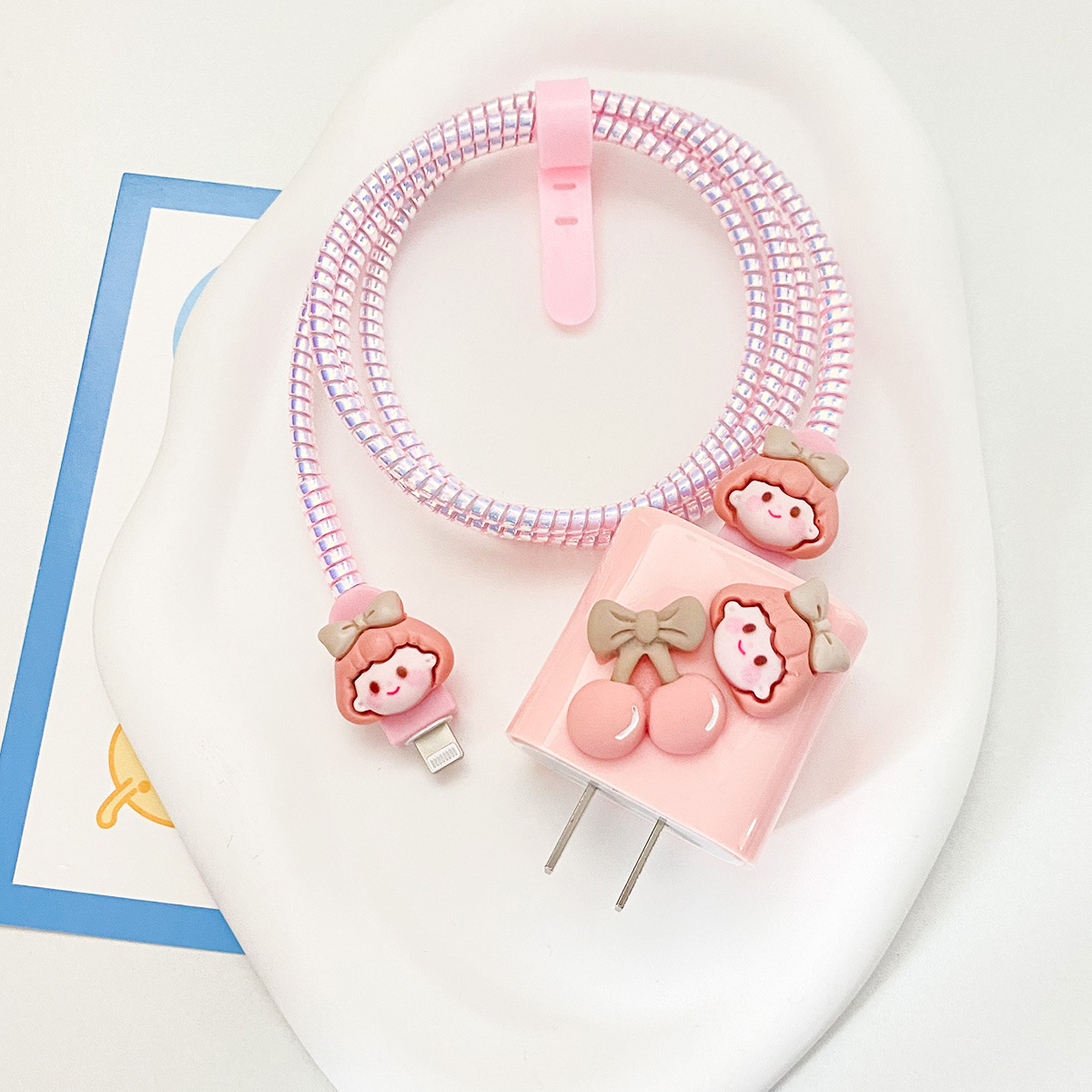 Aplicable a la cubierta protectora del cable de datos iPhone13/14/15 cubierta protectora estándar europea y americana de Apple 20W cargador