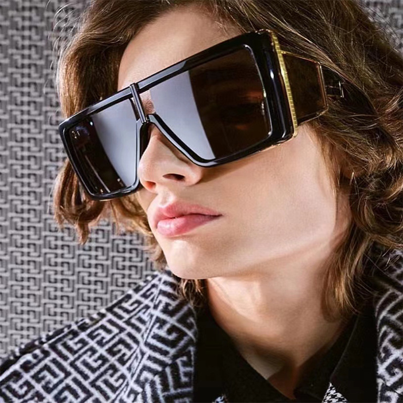 100g Weight Hip-Hop Square PC UV400 Protection Square Full Frame Women's Sunglasses