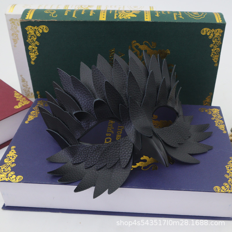 Halloween transfronterizo nueva máscara de plumas de boca de pájaro mitad cara cosplay accesorios de vestuario máscara de baile de maquillaje mujer