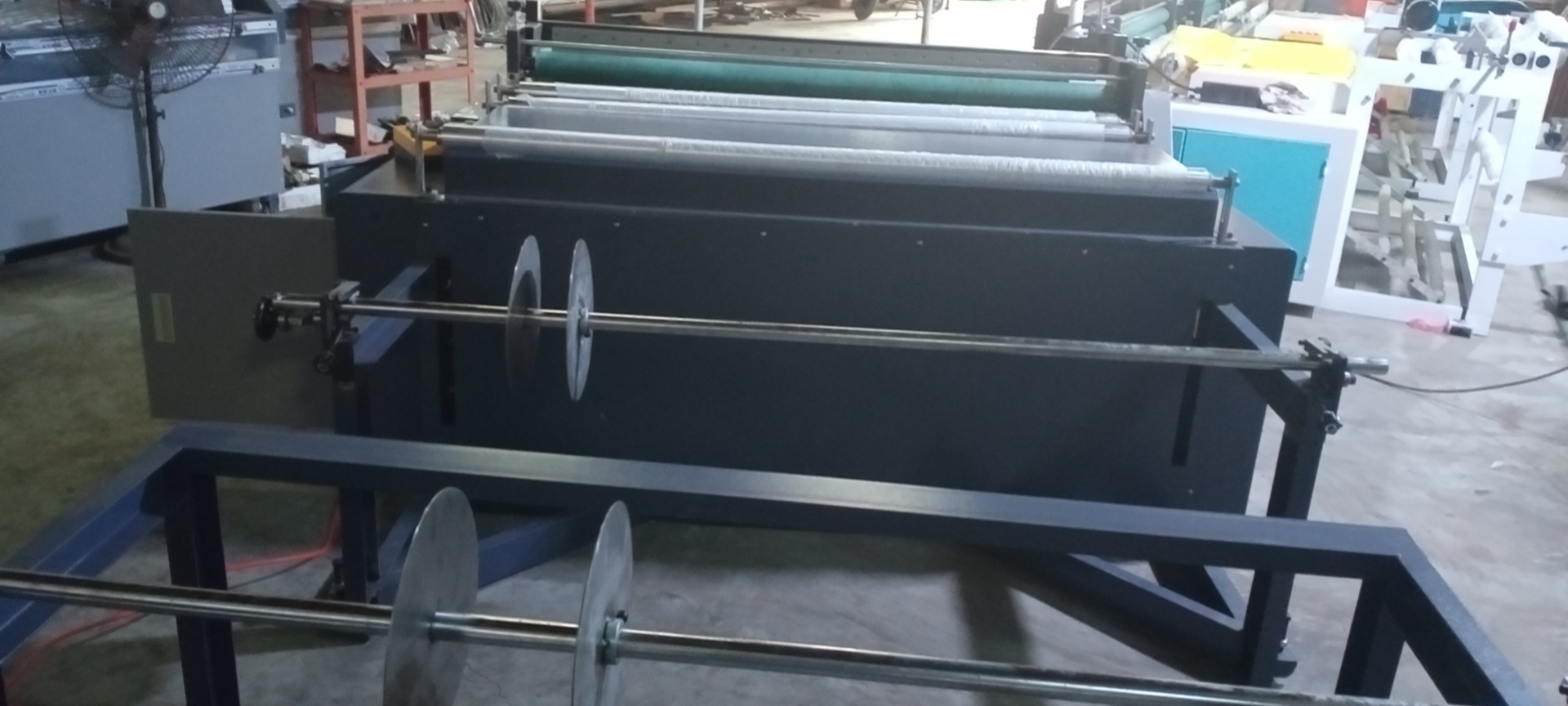 全自动EVA泡棉裁切机珍珠棉分切气泡膜切断机离型纸切片机