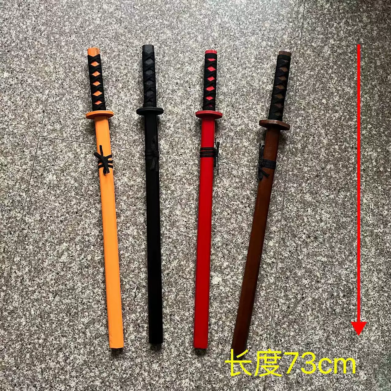 Бамбуковый меч (Qiuzhen) assorted декоративные мечи, пластиковые чехлы для клинков, множественные стили, 0.375 кг
