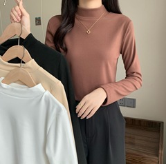 底のシャツの女性の半高襟の秋冬の韓国版の徳の絨毛は学生の上着の中で保温の少女の長袖のtシャツを掛けます。