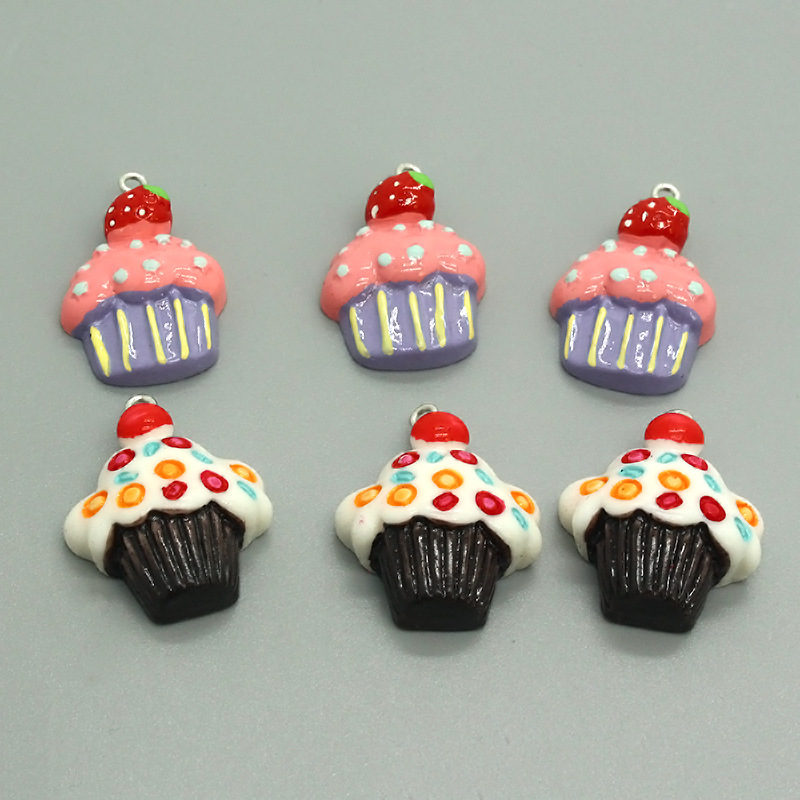 Epoxy Design 10 PCS/Package Resin Cake Pendant