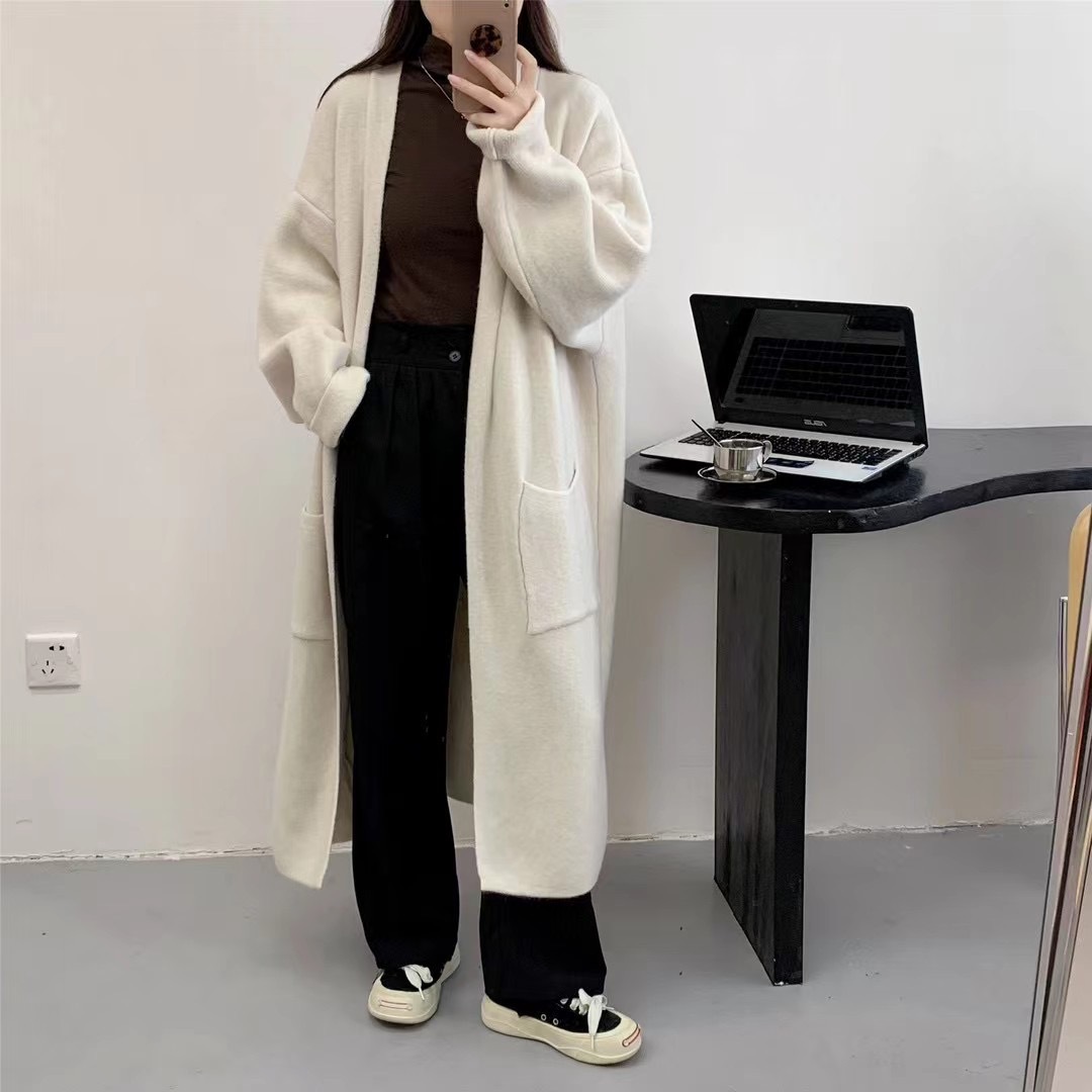 Long Sleeve Sleeve Length Wholesale Women's Casual Classic Style Solid Color Long Sleeve Sweaters & Cardigans