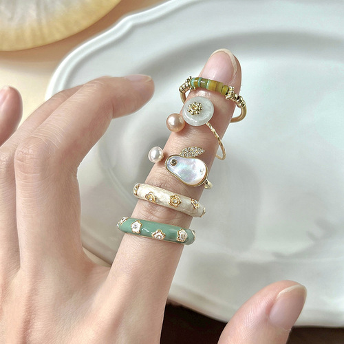 Niche design bunny pearl ring female Hepburn style fashionable temperament internet celebrity versatile high-end open ring