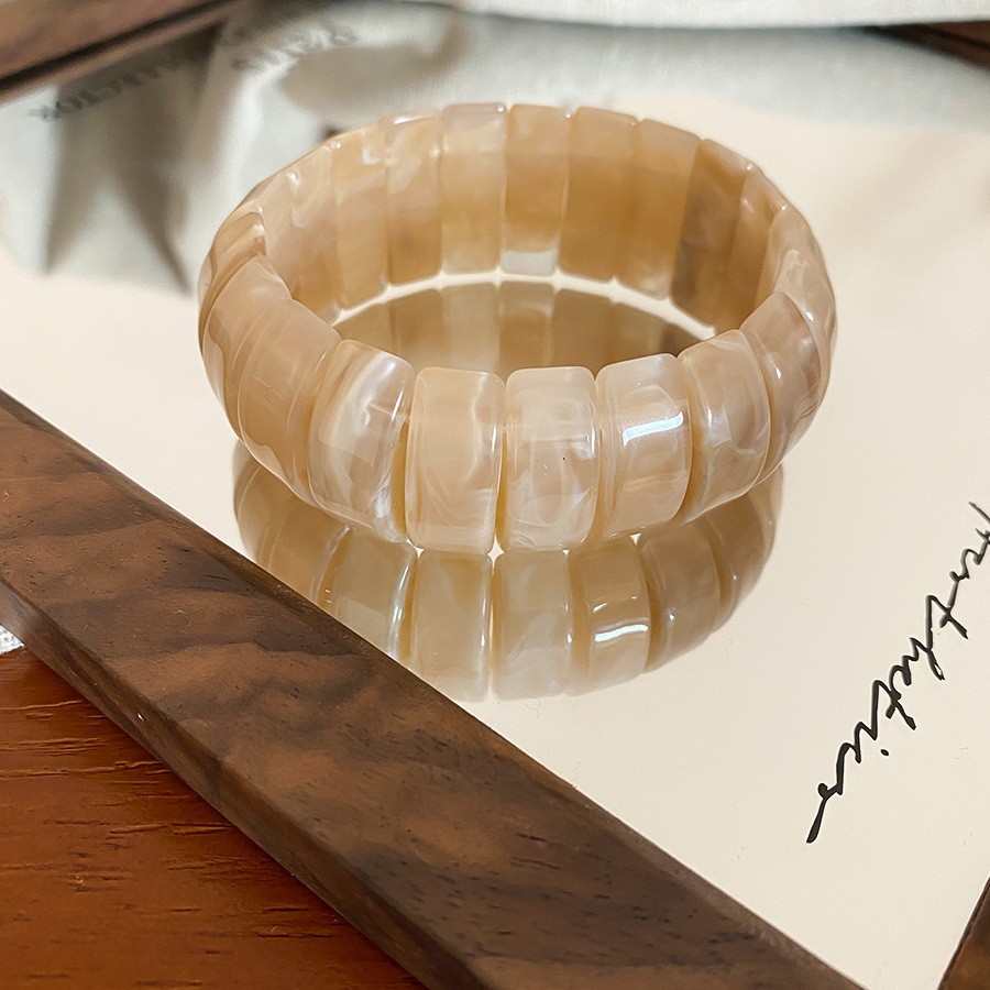 97 # Pulsera-Café poco profundo