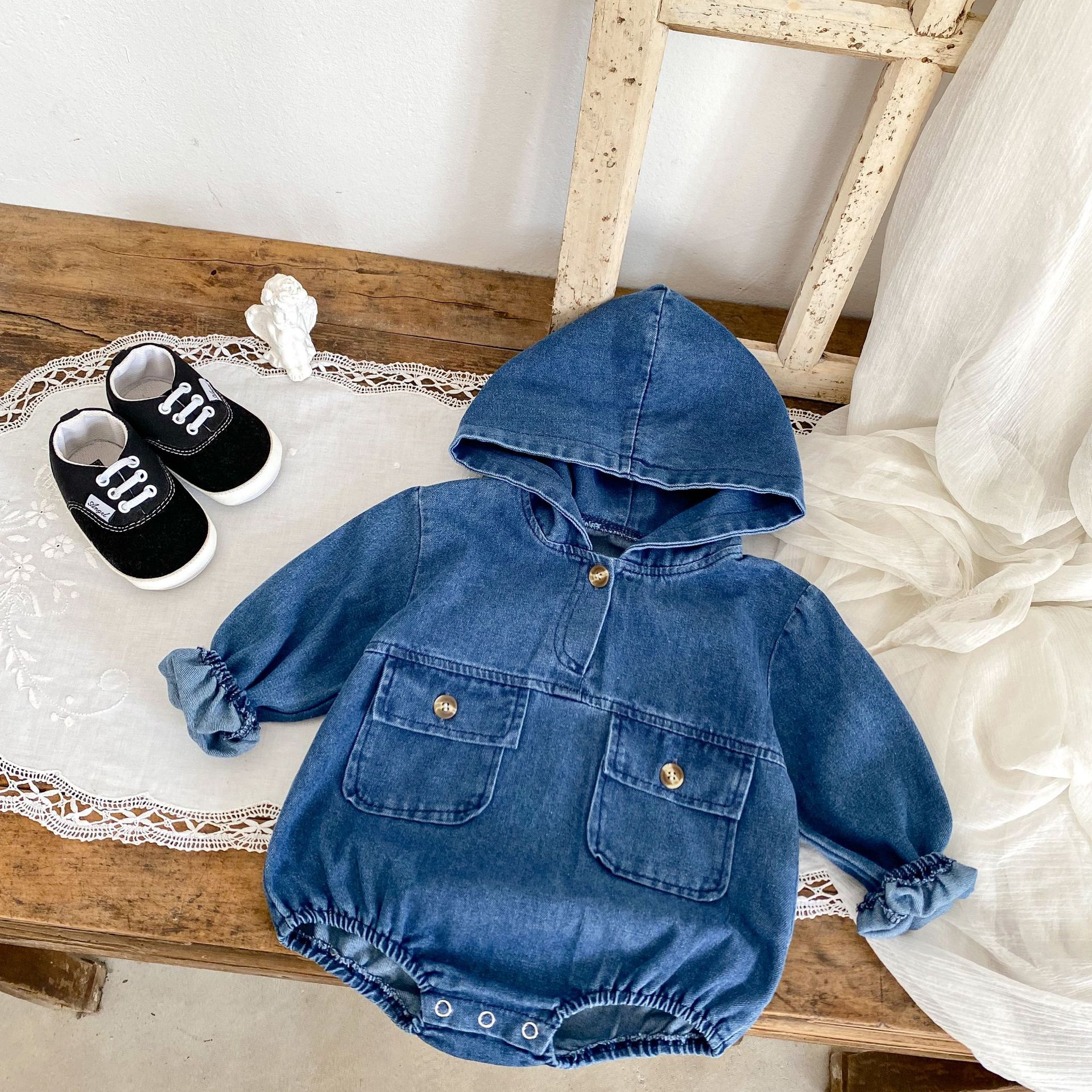 Ins 2024 autumn clothing for infants, young children, boys girls, denim style, hooded, double pocket, long sleeved,_voghion.com