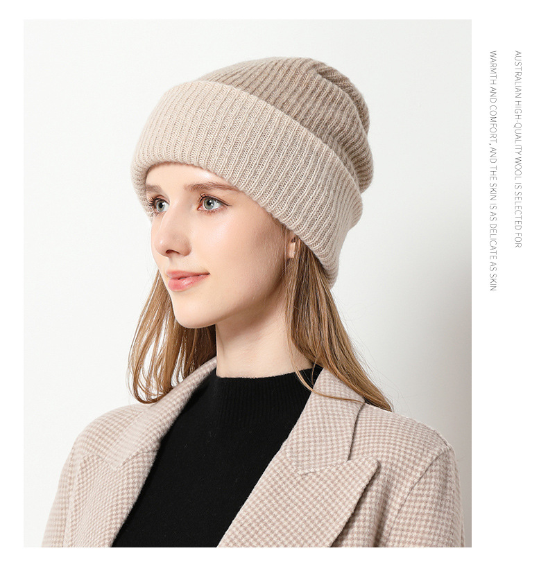 Women's Simple Style Solid Color Eaveless Wool Cap display picture 1