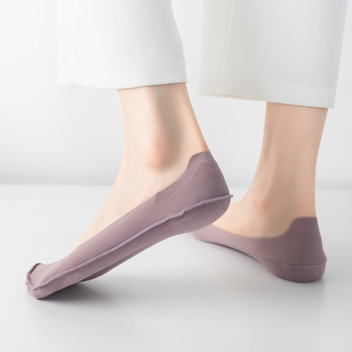 Women's Plus Size Ultra-Slim Summer Thin Non-Slip Invisible Socks with Cotton Soles and Breathable Ice Silk