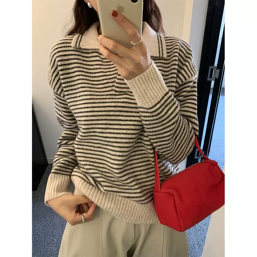 黄峥复古polo领撞色条纹软糯针织衫女秋冬套头宽松休闲毛衣541022