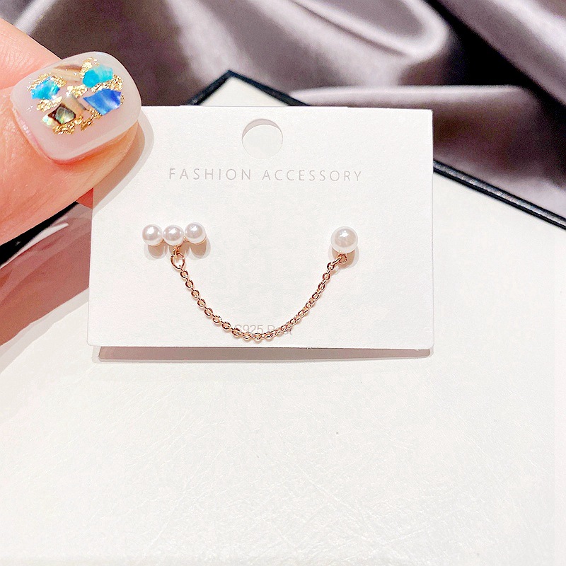 Korean Personalized Integrated Chain Pearl Earrings display picture 4
