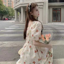 甜美减龄泡泡袖印花显瘦夏季中长款连衣裙女夏小众碎花森系初恋裙