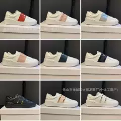2023 Spring and Autumn Four Seasons New Warren V Home Leather Rivet White Shoes Men's and Women's Casual All-match Couple Same Style