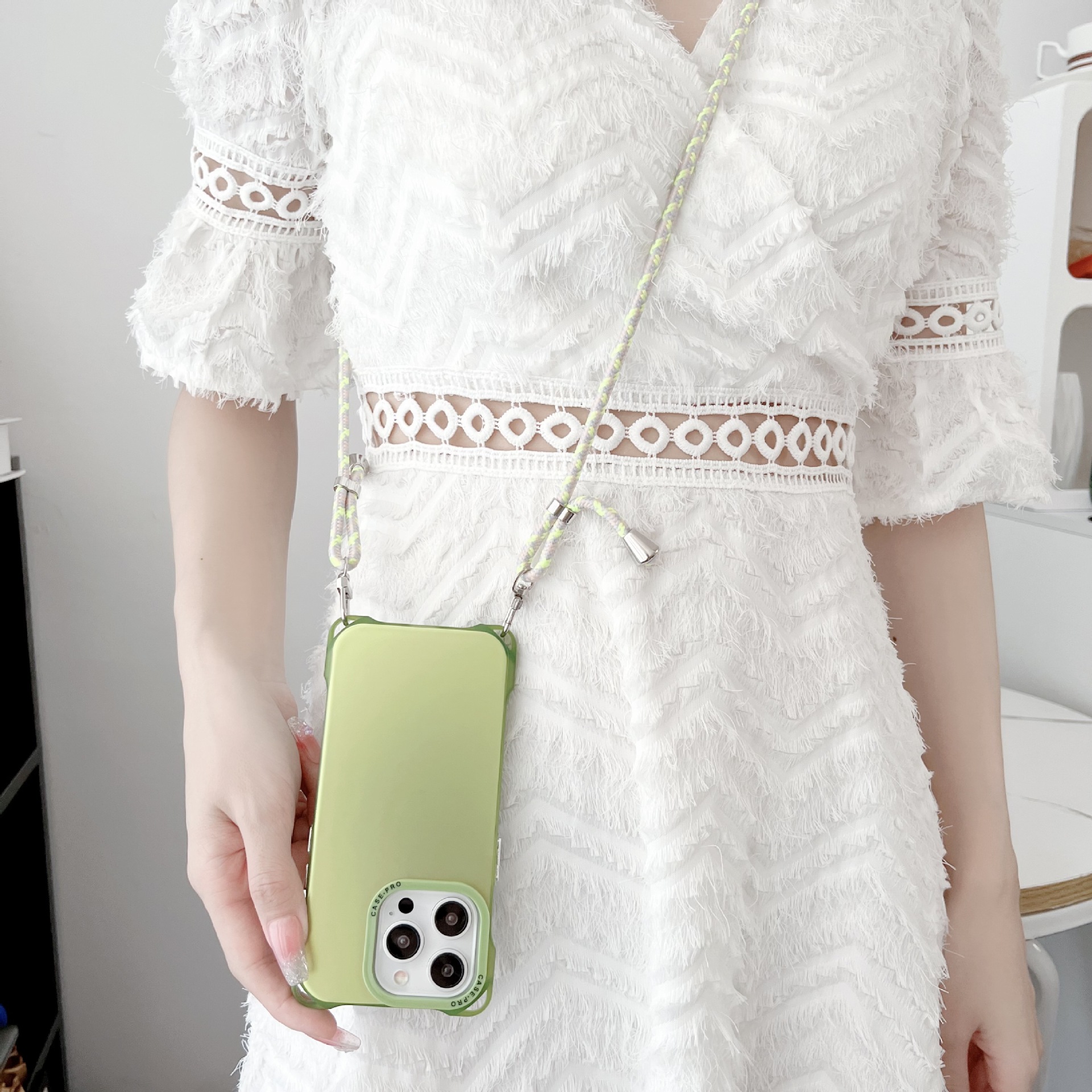 Geeignet für iPhone 15 PRO vier ecke anti-drop gurt mit diagonal gurt, Apple 14 galvanisierte IMD telefon fall_voghion.com