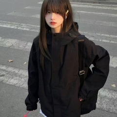 新款黑色美式冲锋衣外套女春秋慵懒风户外骑行宽松休闲工装夹克女