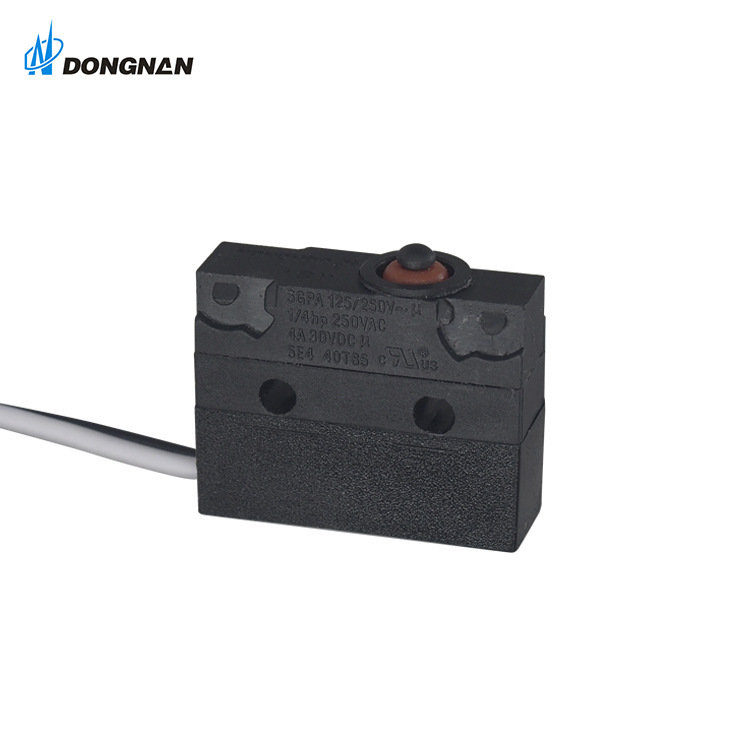 供应带线防水开关 多国认证 常开防水微动开关汽车门控开关