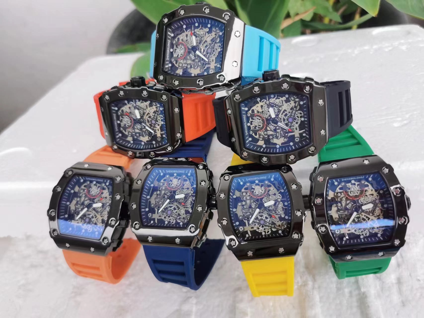 Popular Wine Barrel Shaped Fashionable Mechanical Layered Photosensitive Surface Bright Shell Men's Watch Watch_voghion.com