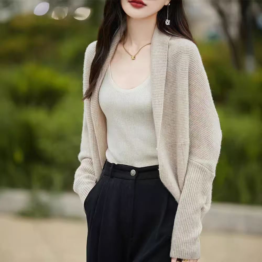 디자인 감각 2025 봄가을 신상 카디건 여성 니트 숄 박쥐 소매 망토 여성 스웨터