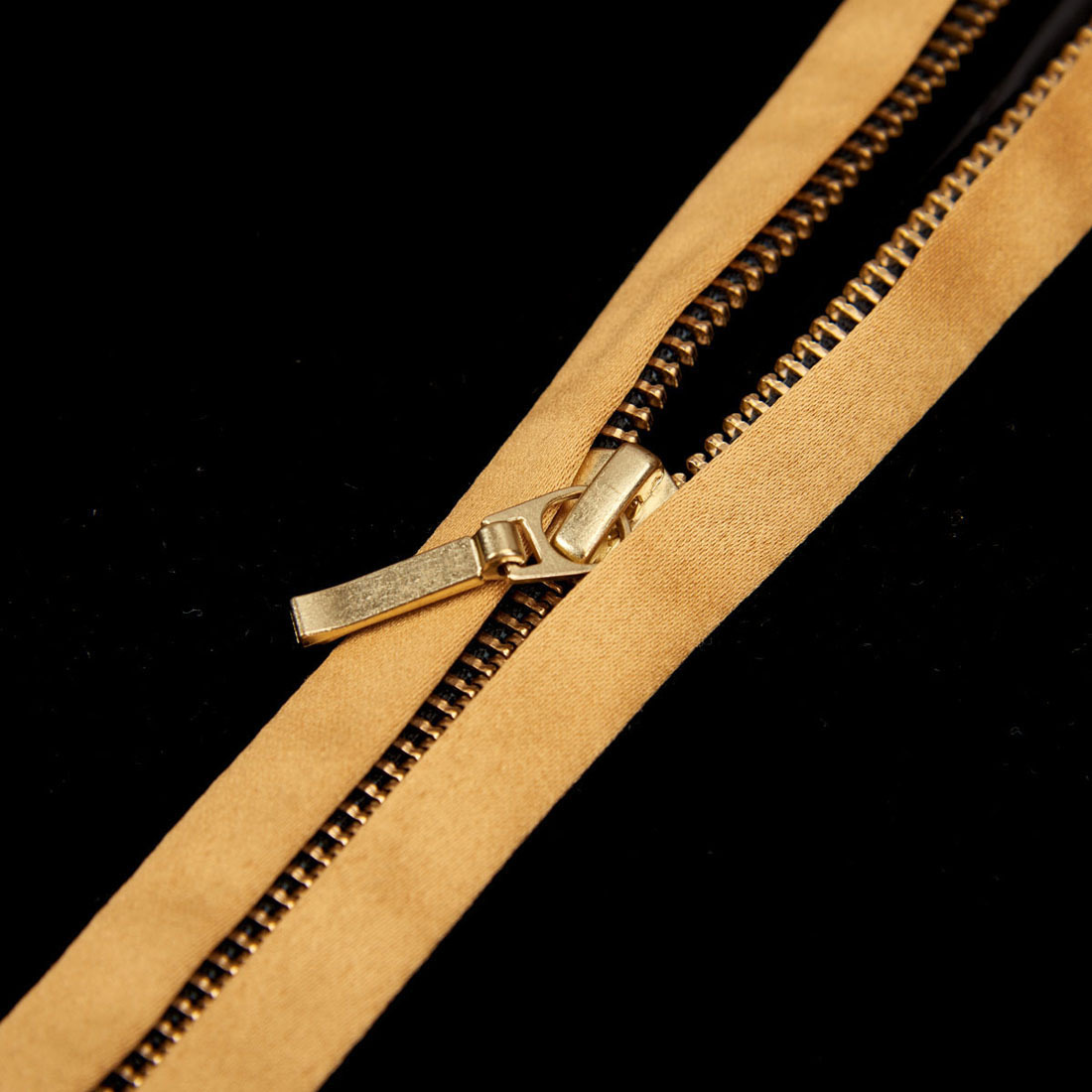 ragazzo Ragazzo Abito da uomo europeo e americano bianco da corte Principe Giacca ricamata in oro Costume da cantante transfrontaliero_voghion.com